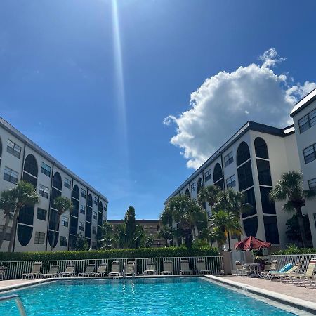 Knot A Care Remodeled Direct Water Access Condo With Ocean And Pool Views Now Sleeps Six Marco Island Bagian luar foto