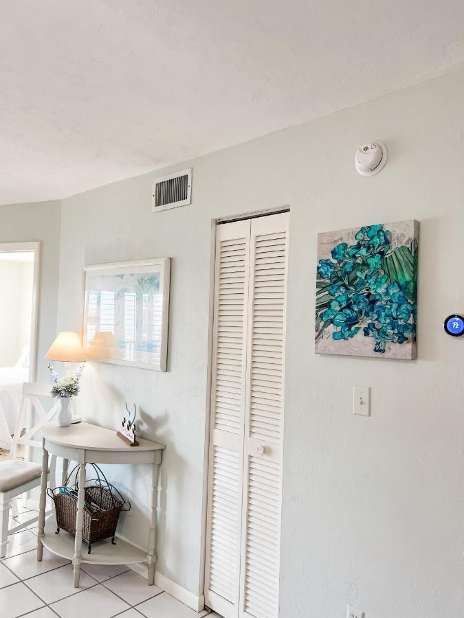 Knot A Care Remodeled Direct Water Access Condo With Ocean And Pool Views Now Sleeps Six Marco Island Bagian luar foto