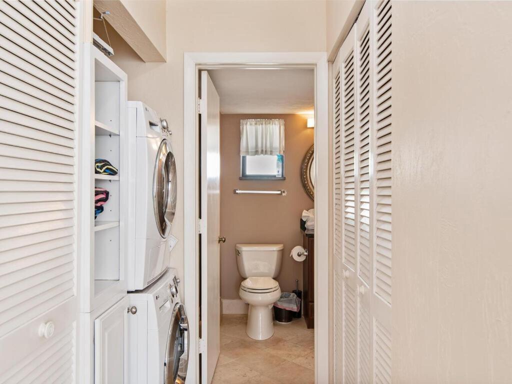 Knot A Care Remodeled Direct Water Access Condo With Ocean And Pool Views Now Sleeps Six Marco Island Bagian luar foto