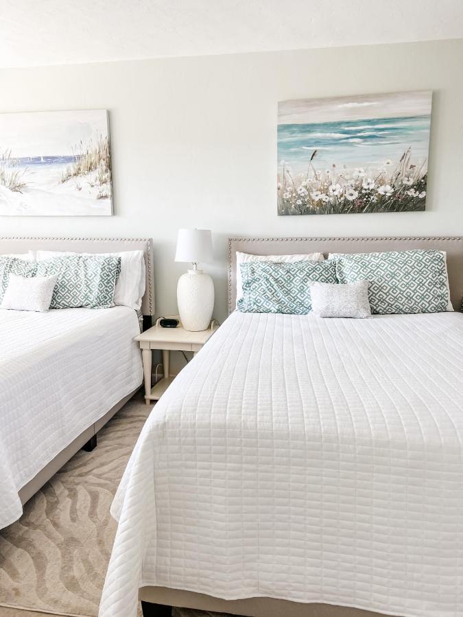 Knot A Care Remodeled Direct Water Access Condo With Ocean And Pool Views Now Sleeps Six Marco Island Bagian luar foto